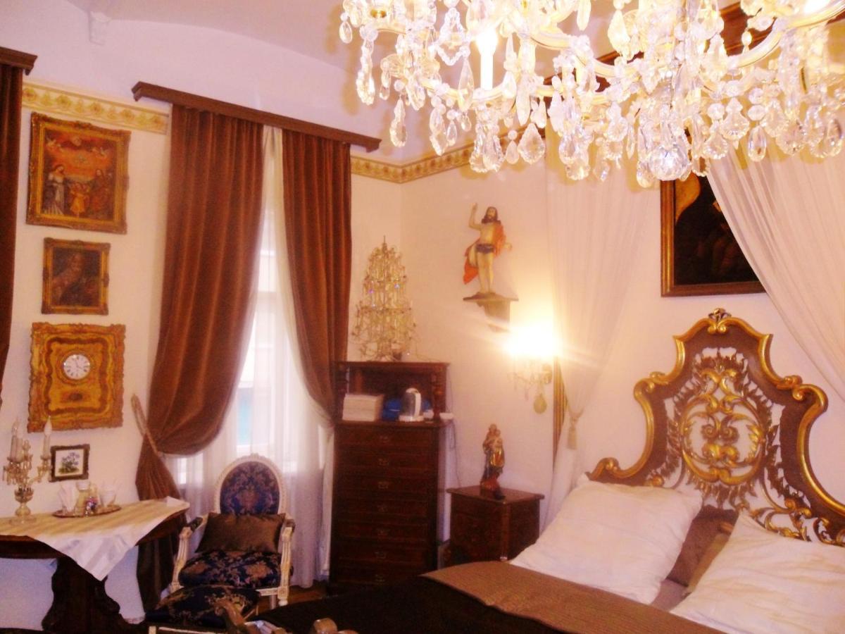 Luxury Near Castle Hotel Viena Habitación foto